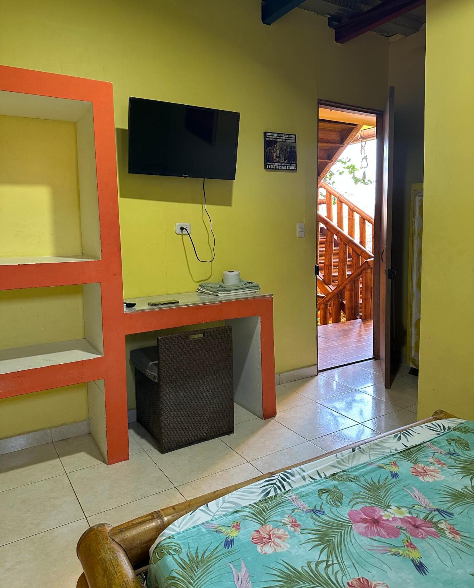 Bambumar Guest house *